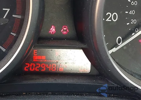 2011 Mazda Mazda3 I Sport из США, поврежденный, VIN JM1BL1UF4B1418157